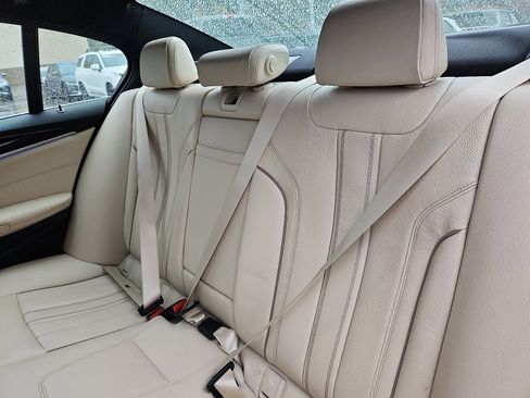 Used 2019 BMW 530i xDrive w/ Convenience Package image 27