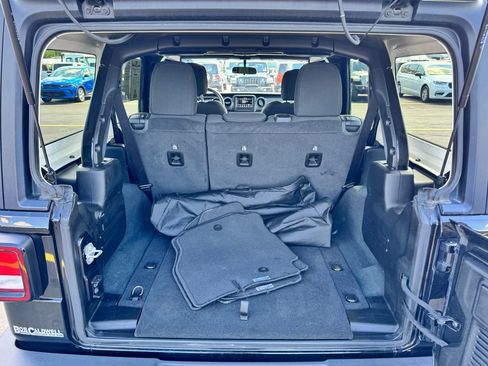 Used 2022 Jeep Wrangler Unlimited Sport AWD/4WD image 15
