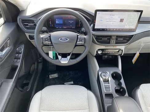 Used 2024 Ford Escape SE FWD image 11