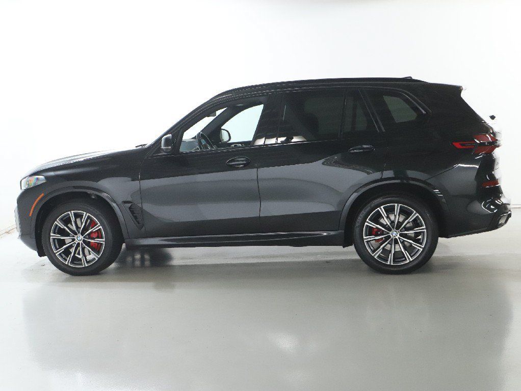 Used 2024 BMW X5 xDrive40i w/ M Sport Package AWD/4WD image 39
