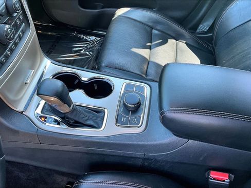 Used 2016 Jeep Grand Cherokee Limited 75th Anniversary AWD/4WD image 17
