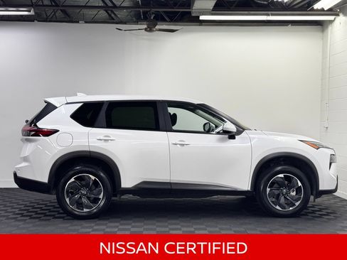 Certified 2025 Nissan Rogue SV AWD/4WD image 5