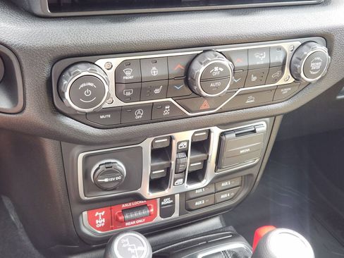 New 2026 Jeep Wrangler Unlimited Sport AWD/4WD image 18