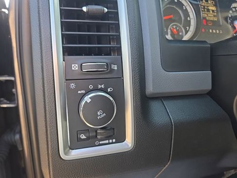 Used 2019 RAM 1500 Classic Warlock image 14