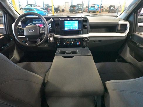 Used 2023 Ford F250 XL AWD/4WD image 9