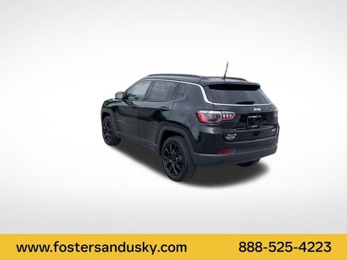 Used 2022 Jeep Compass Latitude AWD/4WD image 3