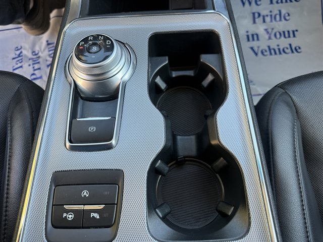 Used 2021 Ford Edge Titanium w/ Equipment Group 301A AWD/4WD image 22