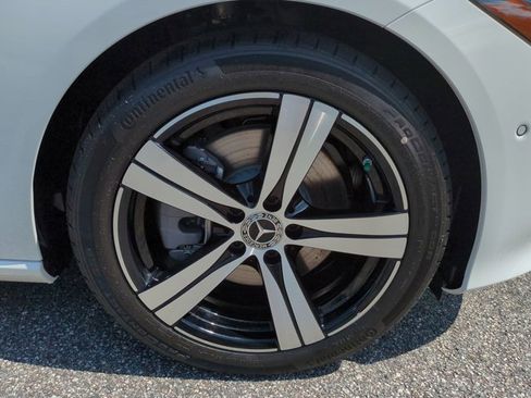 Used 2025 Mercedes-Benz C 300 Sedan image 11