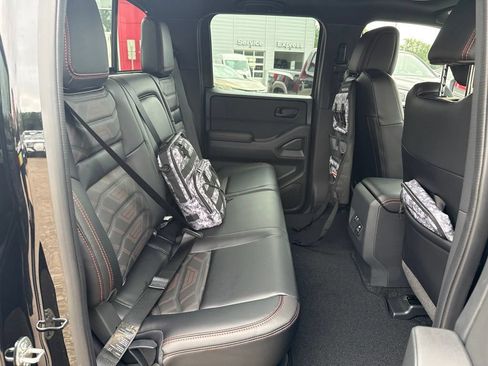 New 2026 Nissan Frontier PRO-4X w/ Pro Premium Package AWD/4WD image 32