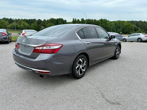 Used 2017 Honda Accord LX image 6