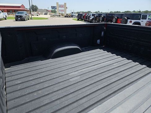 Used 2024 Chevrolet Silverado 2500 LT w/ Z71 Sport Edition AWD/4WD image 17