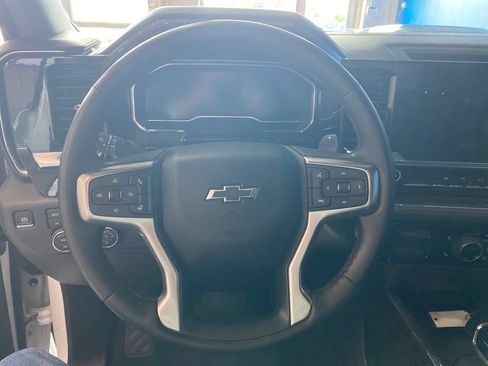 Used 2024 Chevrolet Silverado 1500 LT Trail Boss w/ Protection Package AWD/4WD image 5