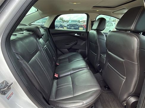 Used 2013 Ford Focus Titanium w/ Titanium Handling Pkg image 28