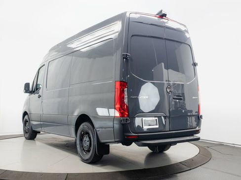 Used 2024 Mercedes-Benz Sprinter 2500 image 22