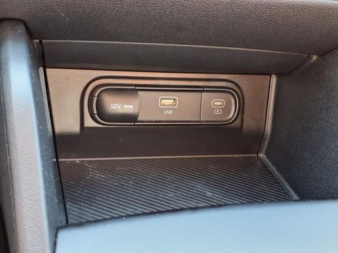 Used 2023 Kia Sportage LX image 14