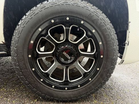 Used 2007 GMC Yukon Denali AWD/4WD image 26