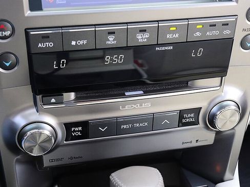 Used 2018 Lexus GX 460 Premium AWD/4WD image 27