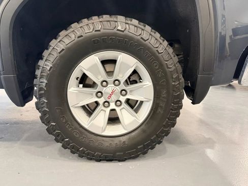 Used 2021 GMC Sierra 1500 SLE image 31