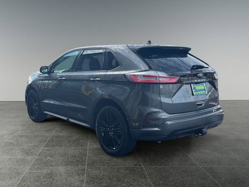 Used 2022 Ford Edge ST-Line w/ Class II Trailer Tow Package image 5