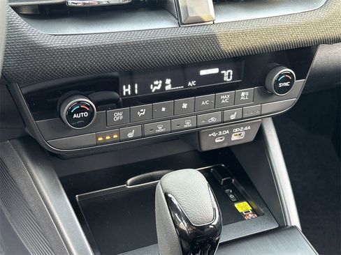 New 2026 Subaru Outback Premium image 24