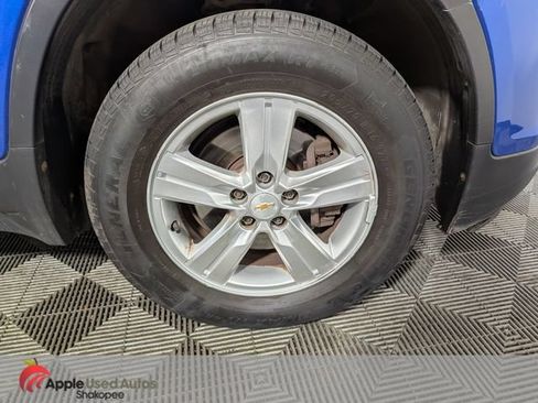 Used 2016 Chevrolet Trax LT w/ LT Convenience Package AWD/4WD image 39
