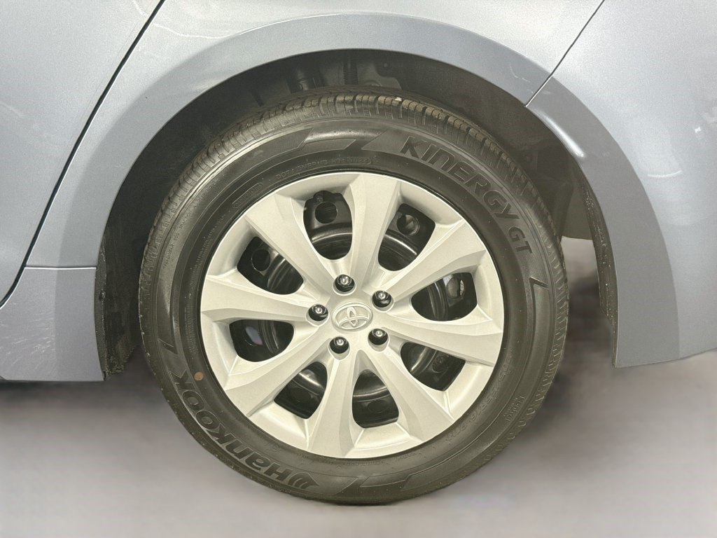 Used 2024 Toyota Corolla LE FWD image 35