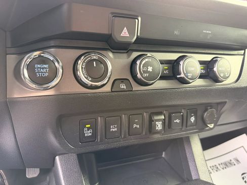 Used 2020 Toyota Tacoma TRD Sport w/ Technology Package AWD/4WD image 26