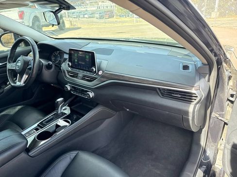 Used 2022 Nissan Altima 2.5 SL FWD image 29