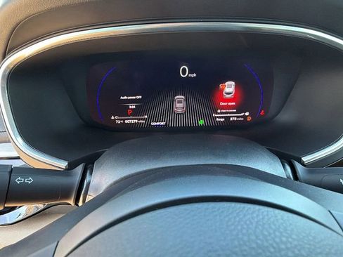 Used 2025 Acura MDX SH-AWD w/ Technology Package image 21