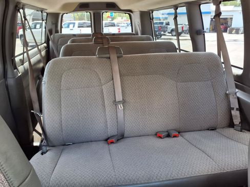 Used 2025 Chevrolet Express 3500 LT w/ LT Preferred Equipment Group RWD image 15