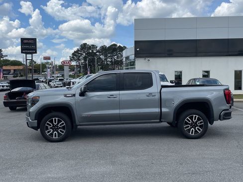 Used 2025 GMC Sierra 1500 AT4 w/ AT4 Premium Package image 5