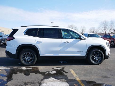 Used 2023 GMC Terrain SLT w/ Infotainment Package II AWD/4WD image 11