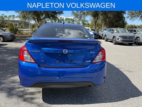 Used 2015 Nissan Versa SV image 14