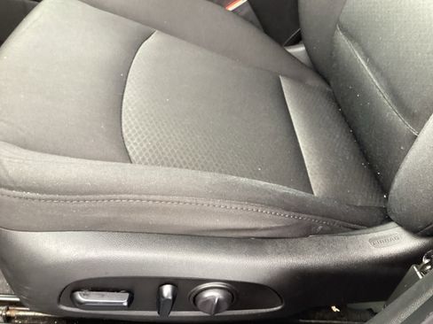 Used 2018 Chevrolet Malibu LT image 9