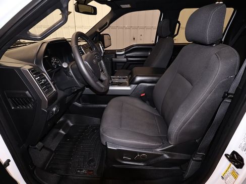 Used 2016 Ford F150 XLT w/ Equipment Group 302A Luxury AWD/4WD image 12