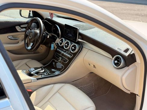 Used 2015 Mercedes-Benz C 300 4MATIC Sedan image 24