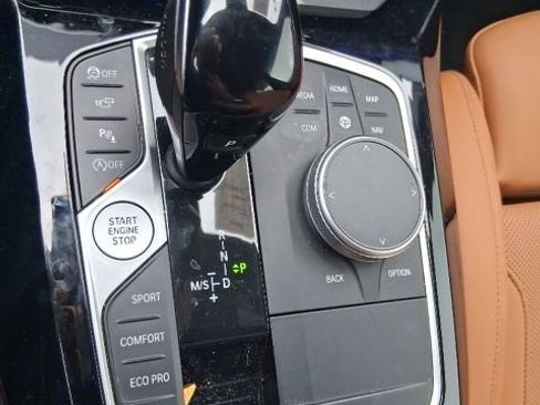 Used 2024 BMW X3 xDrive30i w/ Premium Package AWD/4WD image 8