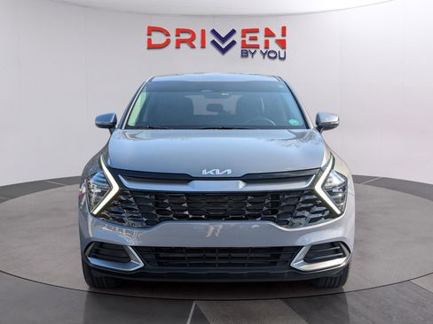 Used 2024 Kia Sportage EX image 8