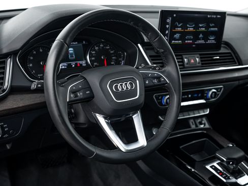 Certified 2023 Audi Q5 2.0T Premium w/ Convenience Package AWD/4WD image 9