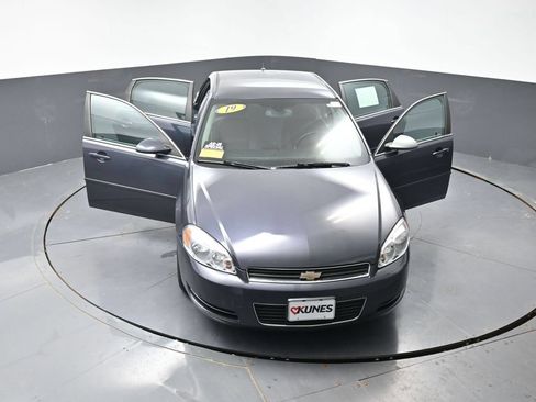 Used 2009 Chevrolet Impala LS FWD image 52