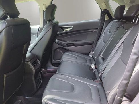 Used 2017 Ford Edge Titanium w/ Equipment Group 302A AWD/4WD image 12