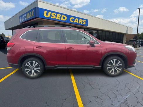 Used 2023 Subaru Forester Limited image 2