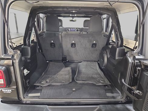Used 2022 Jeep Wrangler Unlimited Sport AWD/4WD image 15