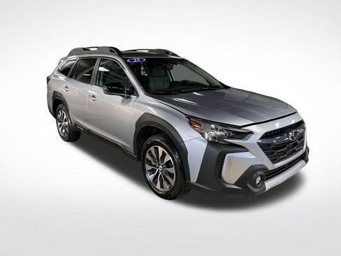 Certified 2025 Subaru Outback Limited AWD/4WD image 8