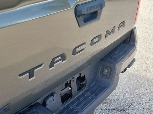 Used 2024 Toyota Tacoma TRD Off-Road w/ TRD Off Road Premium Package AWD/4WD image 6