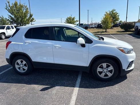 Used 2019 Chevrolet Trax LS w/ Tint and Cruise Package FWD image 3