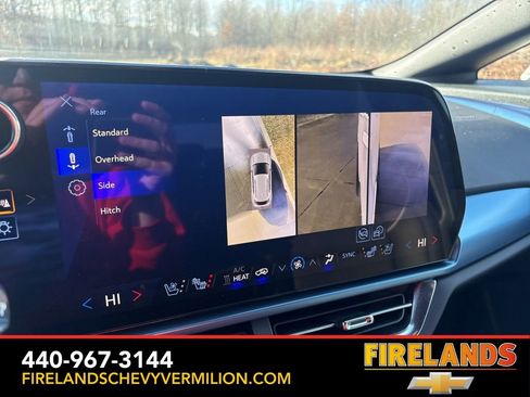 Certified 2024 Chevrolet Equinox EV LT image 28