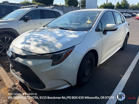 Used 2020 Toyota Corolla LE FWD image 1