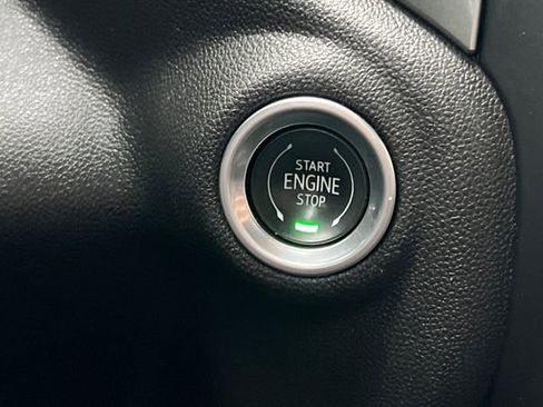 Used 2021 Chevrolet Silverado 1500 RST image 28