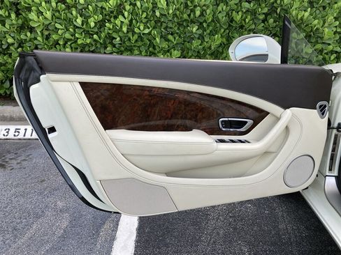 Used 2017 Bentley Continental GT AWD/4WD image 29